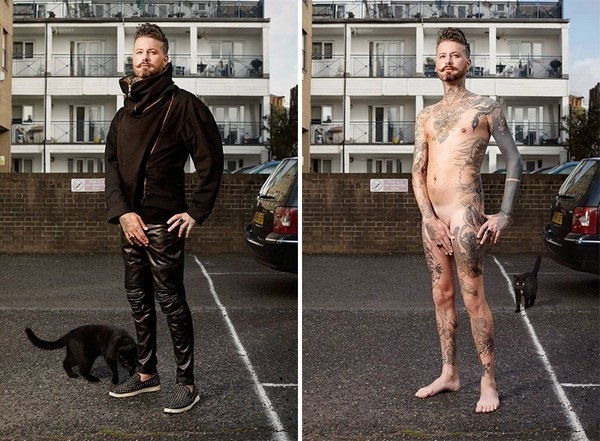 Люди с татуировками разделись посреди улицы