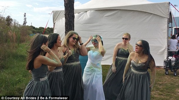 Брошенная невеста пробежала марафон в свадебном платье