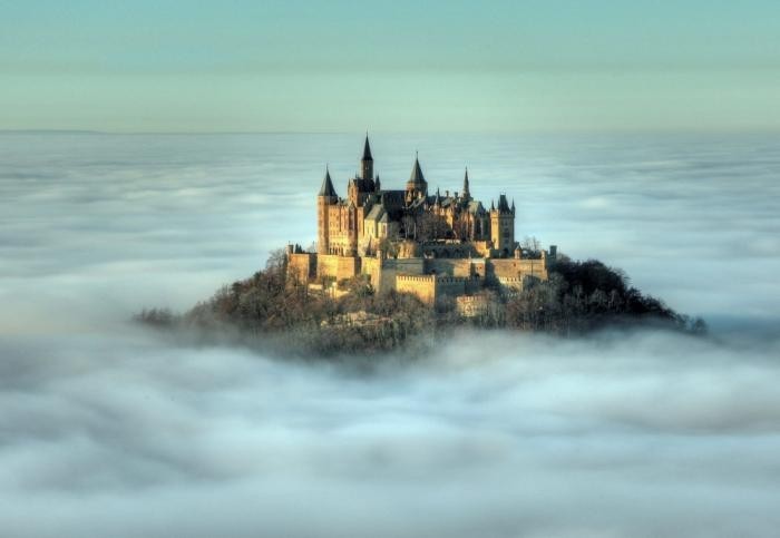 Сказочные замки из разных уголков мира