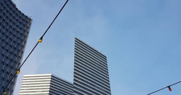 Плоское здание в Сингапуре