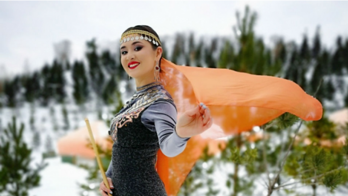 «Настоящая дотракийка» из Башкирии сыграла мелодию из «Игры престолов» на курае