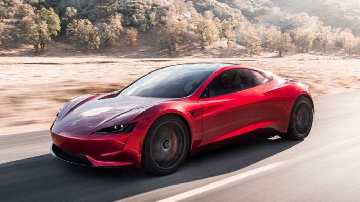 Новый электрокар Tesla Roadster получит самый большой запас хода