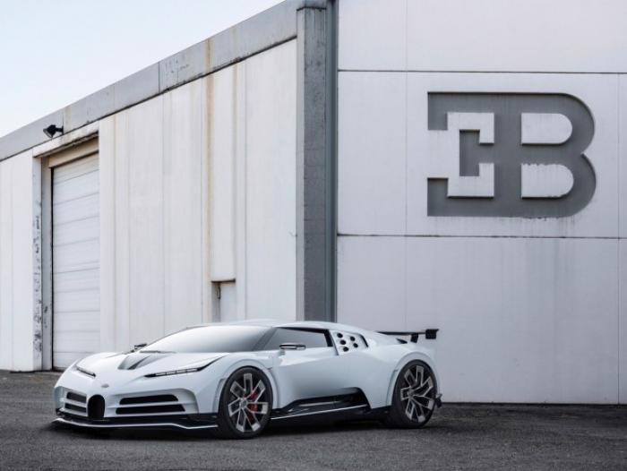 Bugatti представила гиперкар Centodieci за 597 миллионов рублей