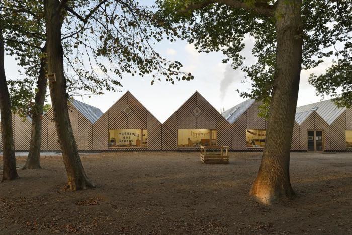 Эко-архитектура школы во Франции