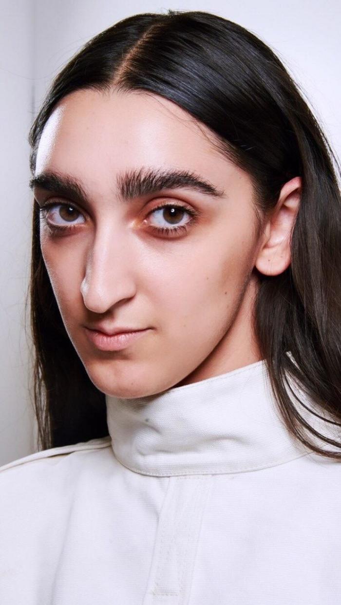 Гордость Армении - 23-летняя Армине Арутюнян стала моделью Gucci