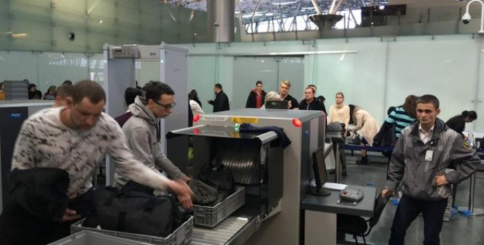 Создан сканер, который позволит снять запрет на провоз жидкости в самолете