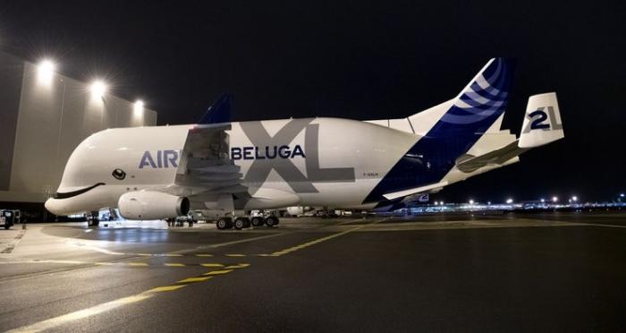 Новейший Airbus BelugaXL показали в деле