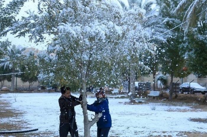 В Багдаде впервые за 12 лет выпал снег