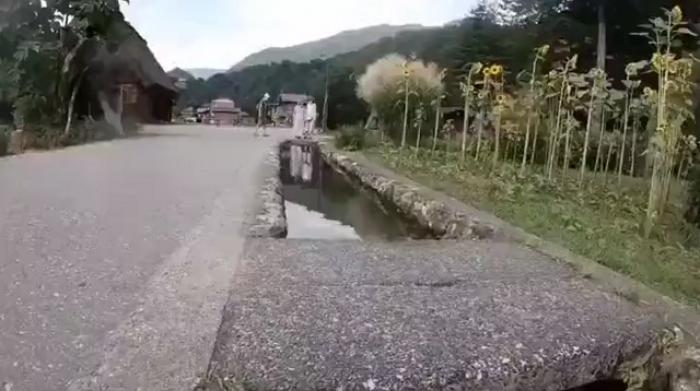 Ничего необычного, просто водостоки в Японии