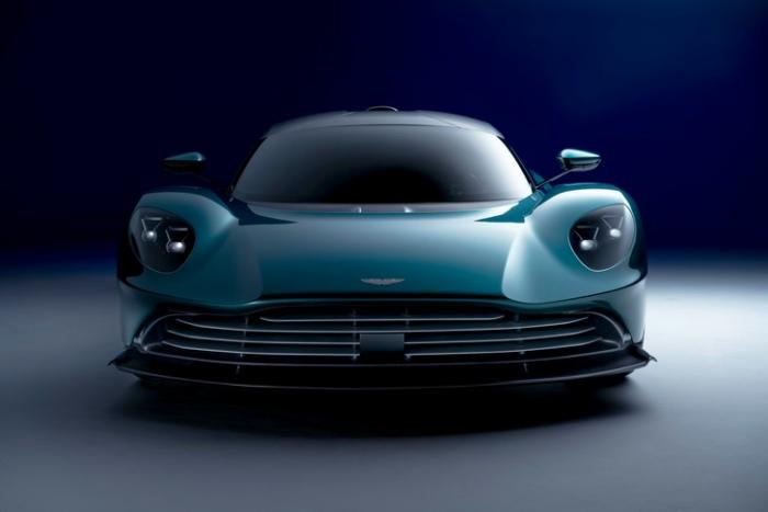 Aston Martin Valhalla: главный британский долгострой готов. Почти