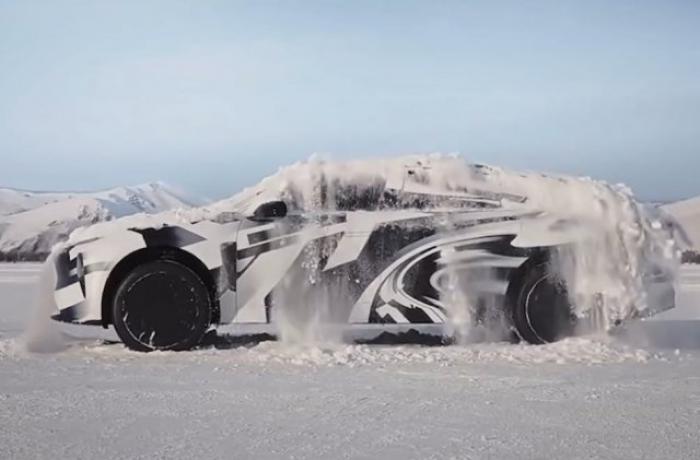 В Китае представили электромобиль ET9, который сам очищает себя от снега