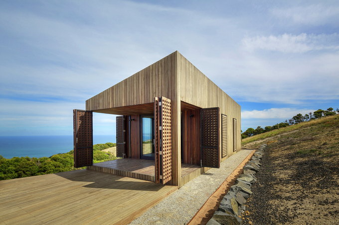 Moonlight Cabin: дом для отдыха на берегу океана
