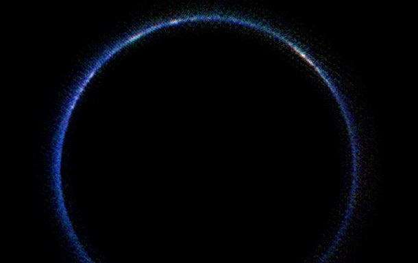 Половина Плутона оказалась под водяными льдами