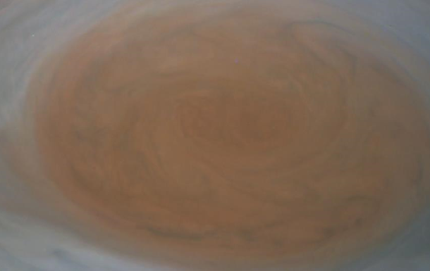 Появились качественные фото красного пятна Юпитера