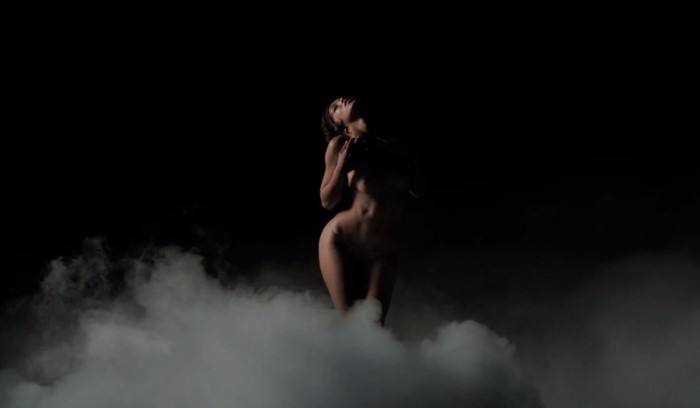 Джастину Тимберлейку в эротическом клипе