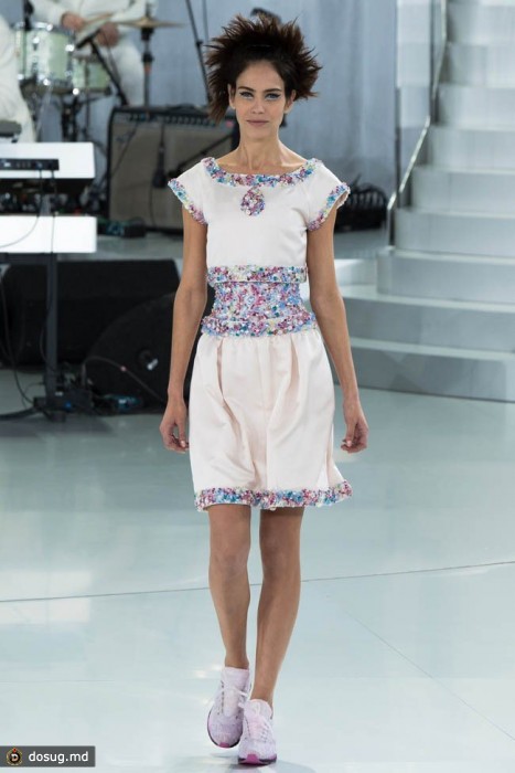Chanel весна-лето 2014:Неделя моды в Париже