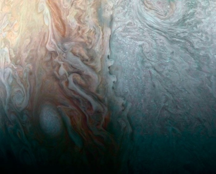 Фотографии Юпитера вблизи выглядят как картины Ван Гога