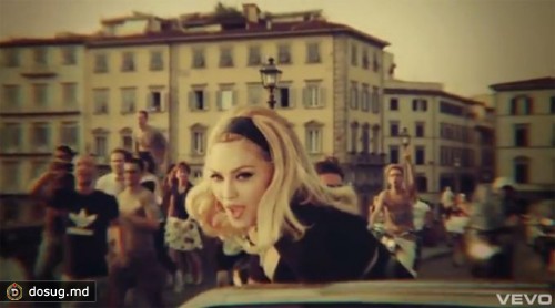 Madonna – Turn Up The Radio