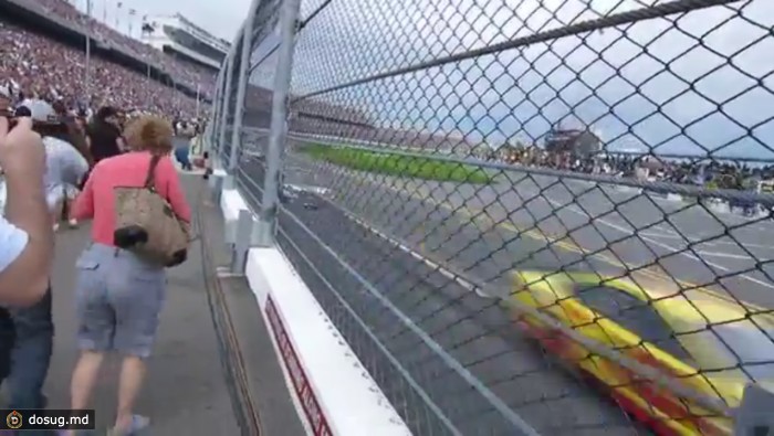 Удивительное видео - Это NASCAR, детка!