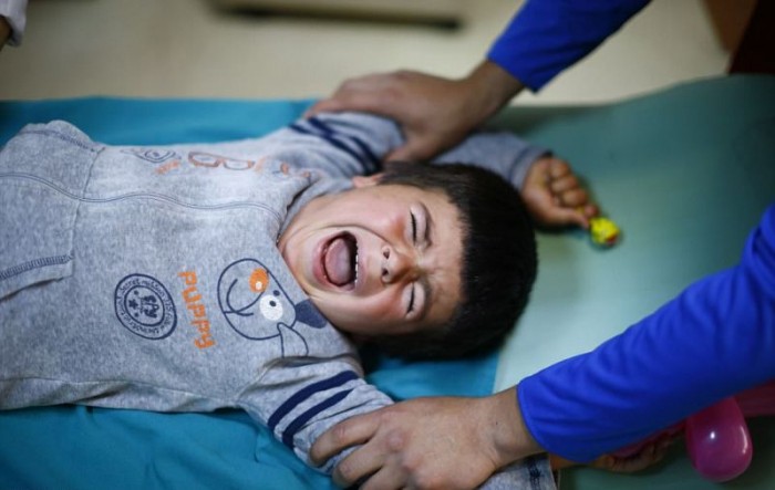 Обрезание без анестезии у повзрослевших турецких мальчиков