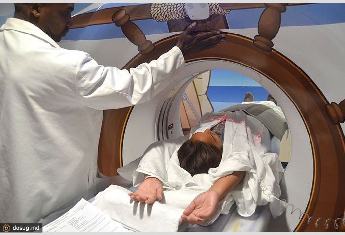 Аппарат МРТ в детской больнице в стиле пиратов