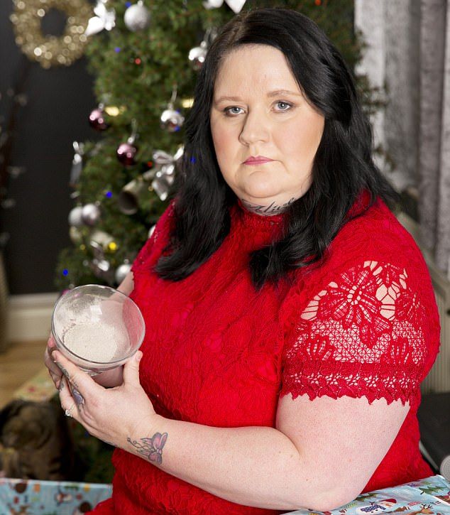 Британка планирует съесть свою маму на Рождество