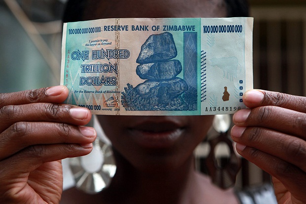 В бюджете Зимбабве осталось 217 долларов