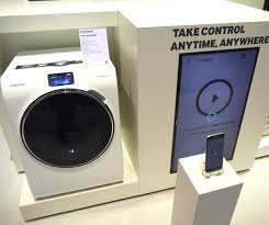 Для забывчивых: Samsung анонсировала стиральную машину, в которую можно добавить белье после запуска стирки